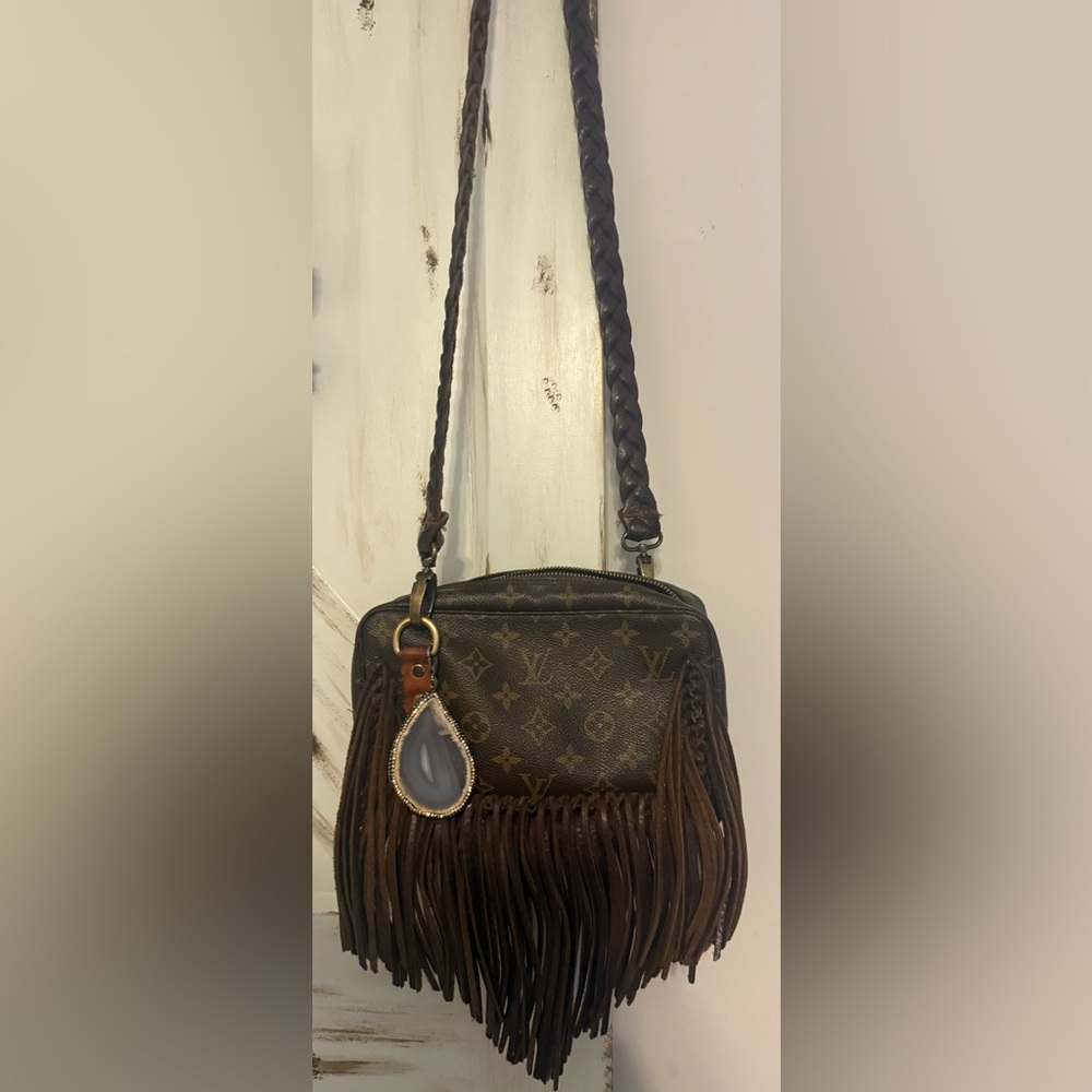 Luxury Brown Crossbody Bag with Fringe